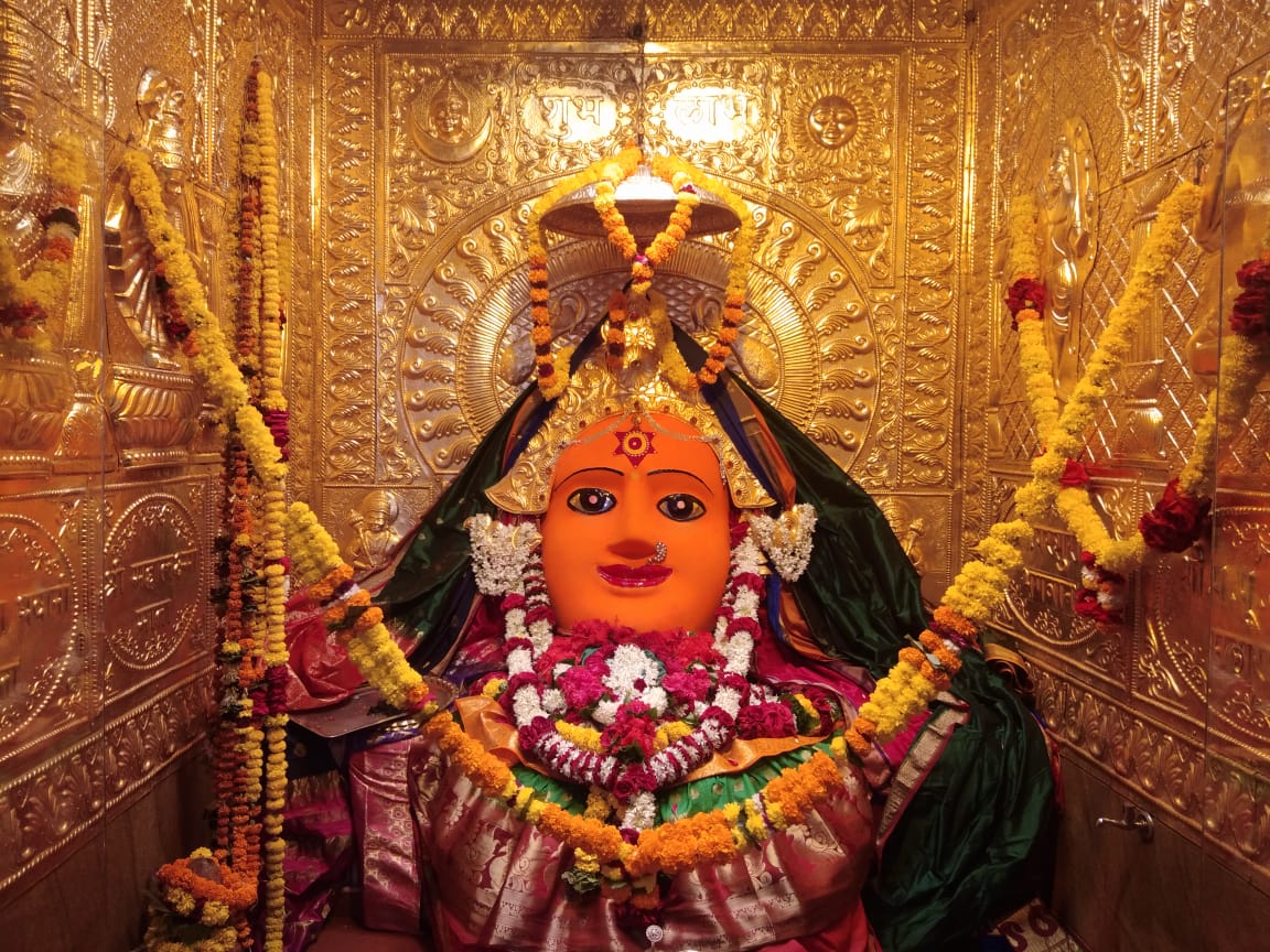 सुवर्ण गाभारा दर्शन